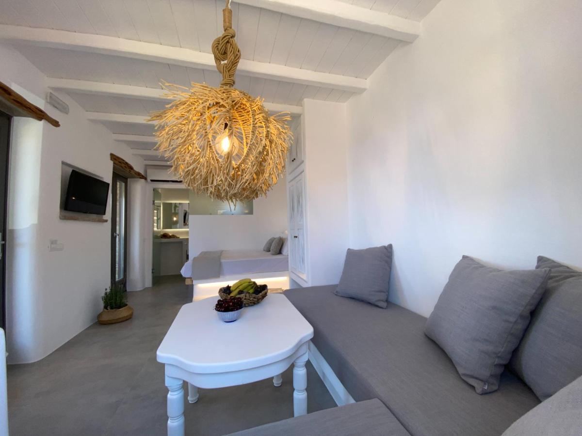 Aerino Seaside Villa Agios Romanos Exterior photo