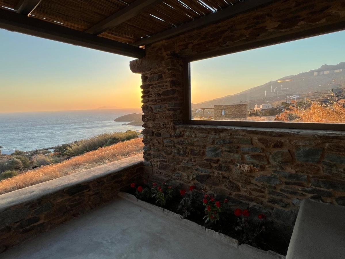 Aerino Seaside Villa Agios Romanos Exterior photo